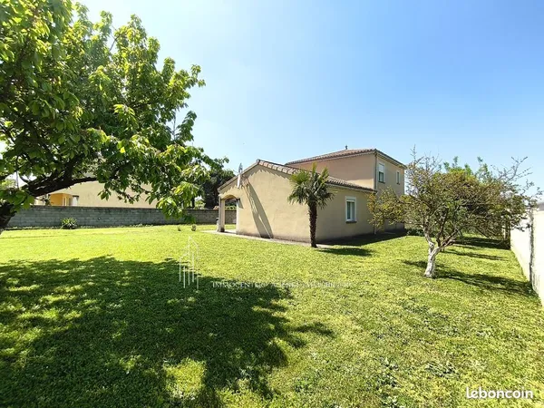 Villa 5 pièces 140 m²
