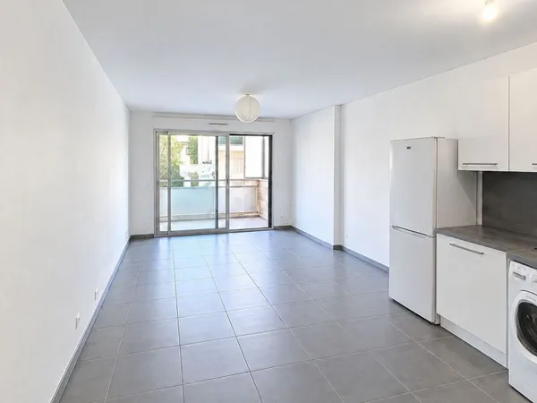 Studio 1 pièce 26 m²
