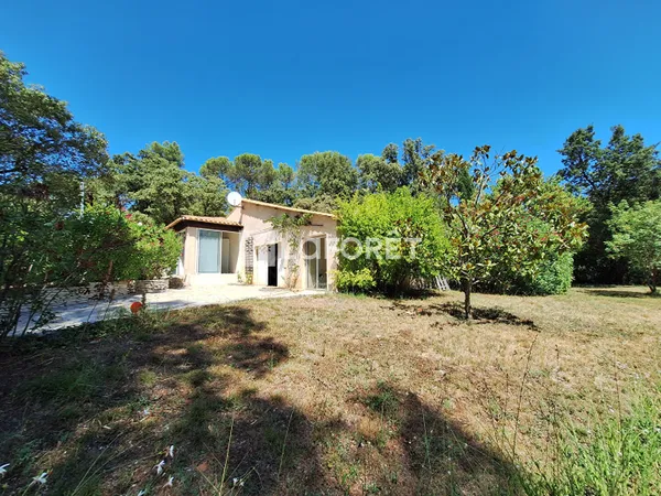 Terrain 1000 m²