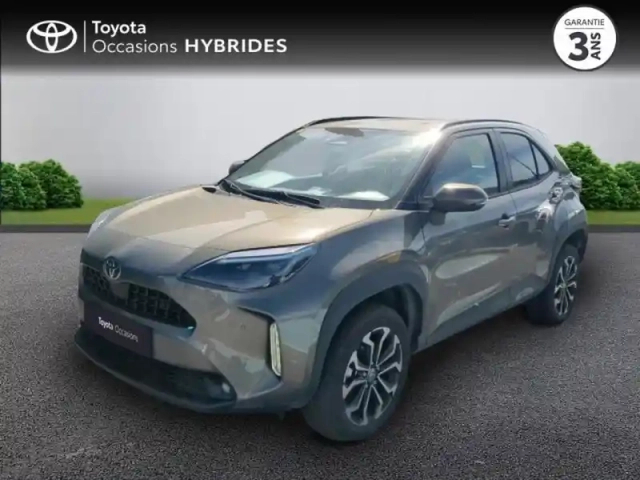 Toyota Yaris cross 130h design mc24