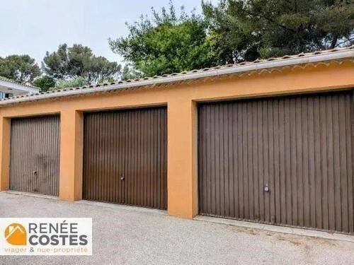 Parking 18 m²