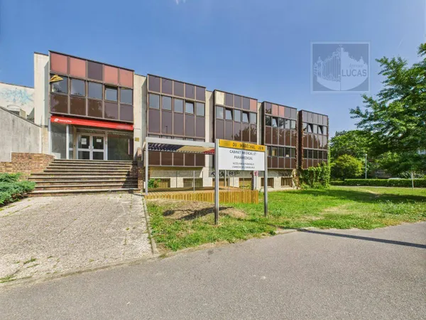Bureaux 247 m²