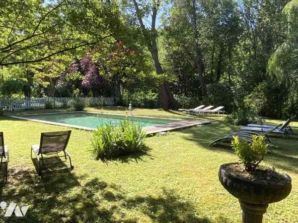 Maison 14 pièces 431 m²