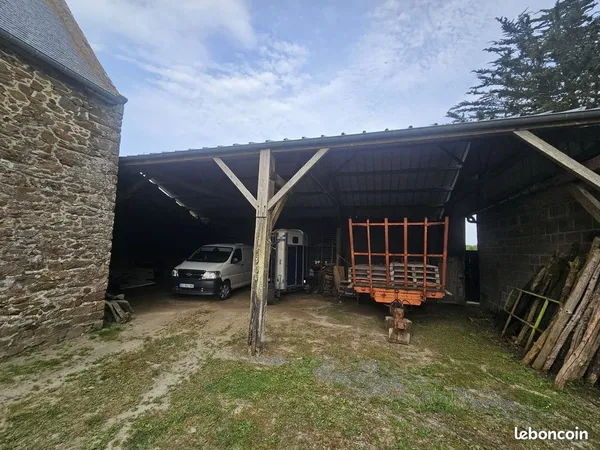 Hangar semi-ouvert 176m2 a louer - hivernage camping-car
