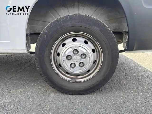 Peugeot Boxer tole 3.3 t l2h2 bluehdi 140 s&amp;s bvm6 — photo 11