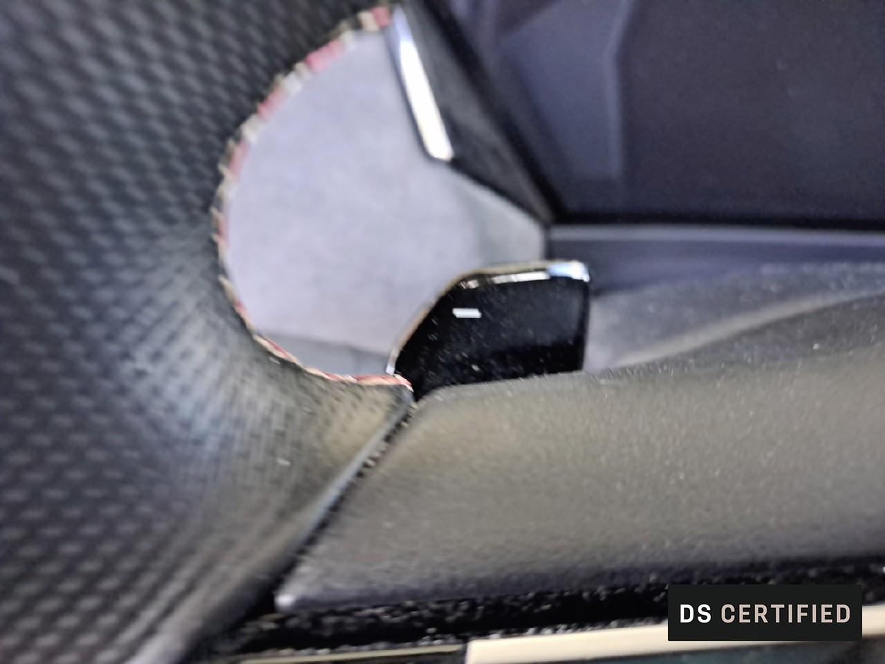 Ds Ds 4 hybride e-tense 225 eat8 performance line+ — photo 11