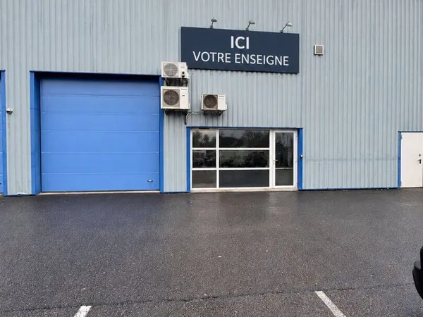 Local d'activité 250 m²