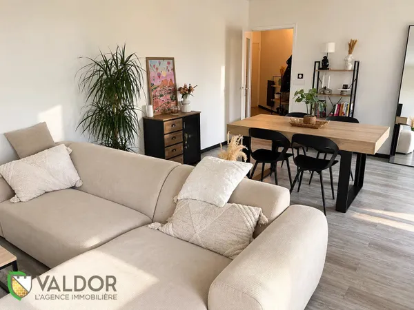 Appartement rénové au calme
