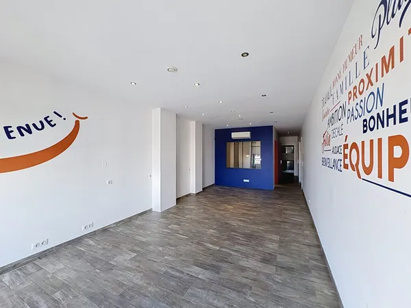 Local commercial 56 m²