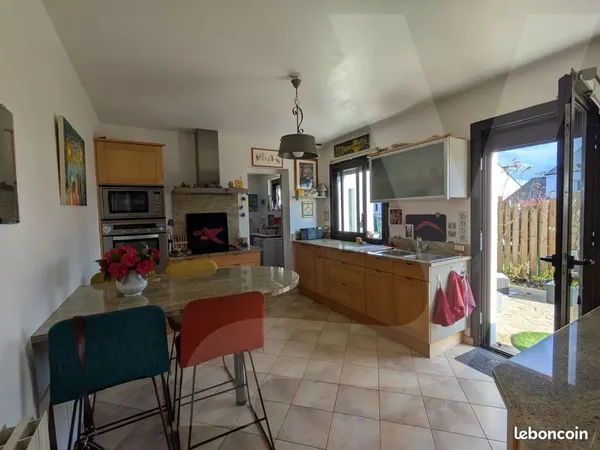 Maison 8 pièces 191 m²