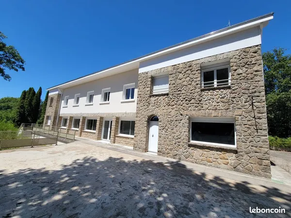 Appts vue sur le lac de Vassivière de 39 à 70m2