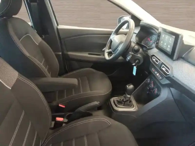 Dacia Sandero tce 90 cvt — photo 15