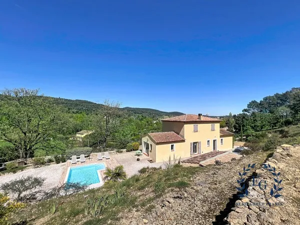 Maison 153 m² avec piscine chauffée