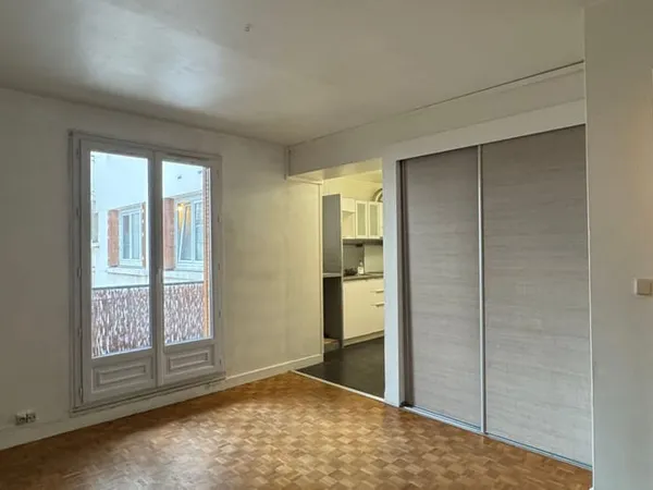 Studio 1 pièce 27 m²