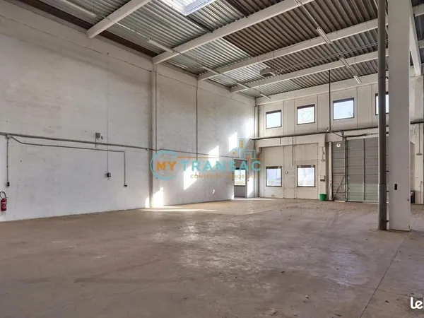Local d'activité 410 m²