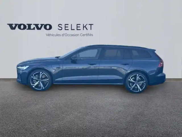Volvo V60 t6 awd 253+145ch plus style dark geartronic 8 — photo 2
