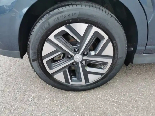 Hyundai Kona executive electrique 2wd 204 c — photo 7
