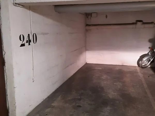 Garage à louer