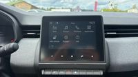 Renault Clio 1.0 TCe 90ch Evolution - 25 — photo 28