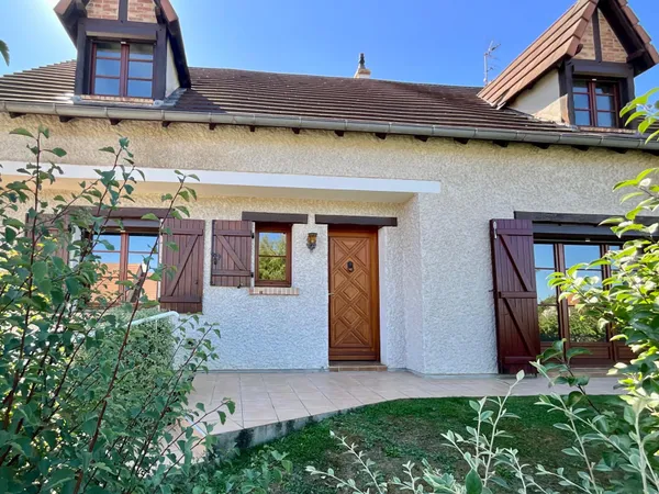 Maison À Vendre, dans la commune de Saint Doulchard