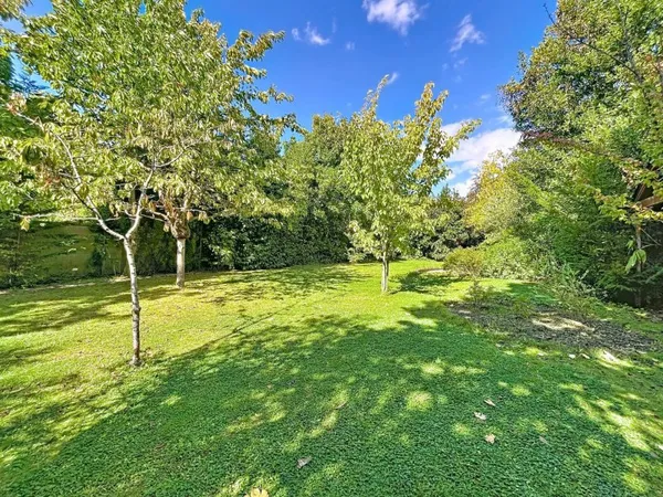 Terrain à bâtir 1 100 m² - Calme et sans vis-à-vis