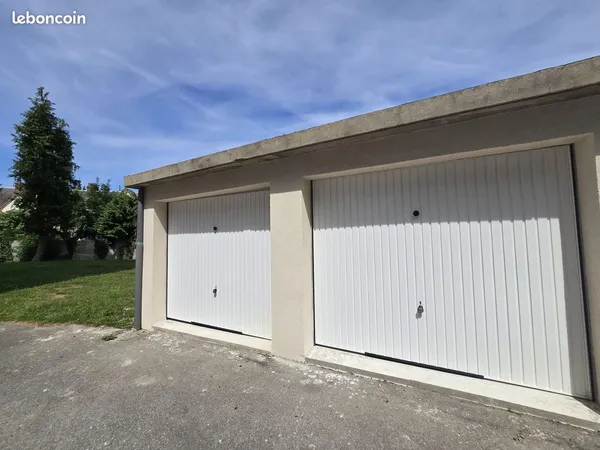 Parking/box 12 m² Évreux