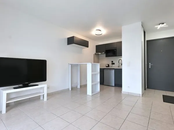 Appartement avec terrasse + garage