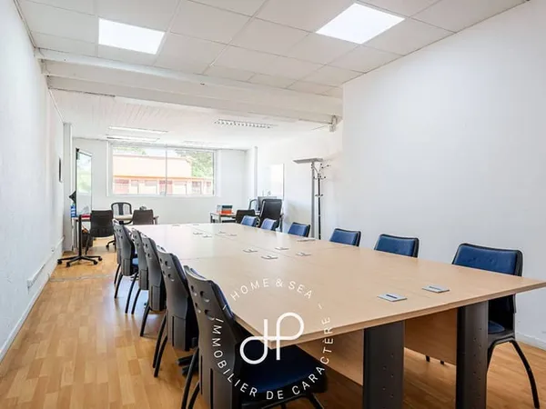 Bureaux 440 m²