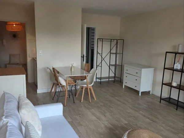 Studio meublé 34m² avec balcon, Montchapet