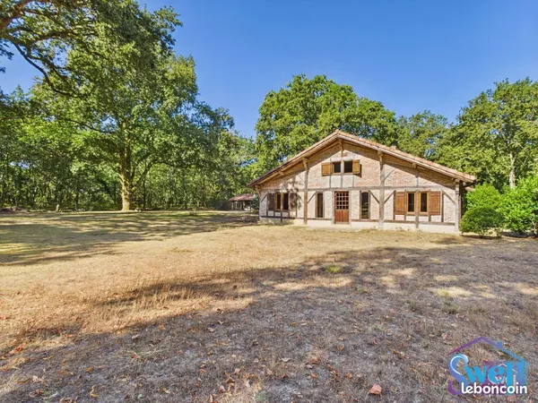 Propriété 9 pièces 318 m²