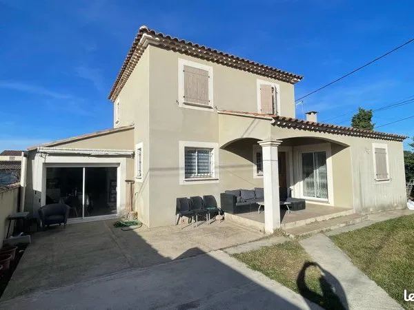 Villa récente