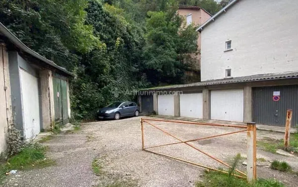 Parking 14 m²