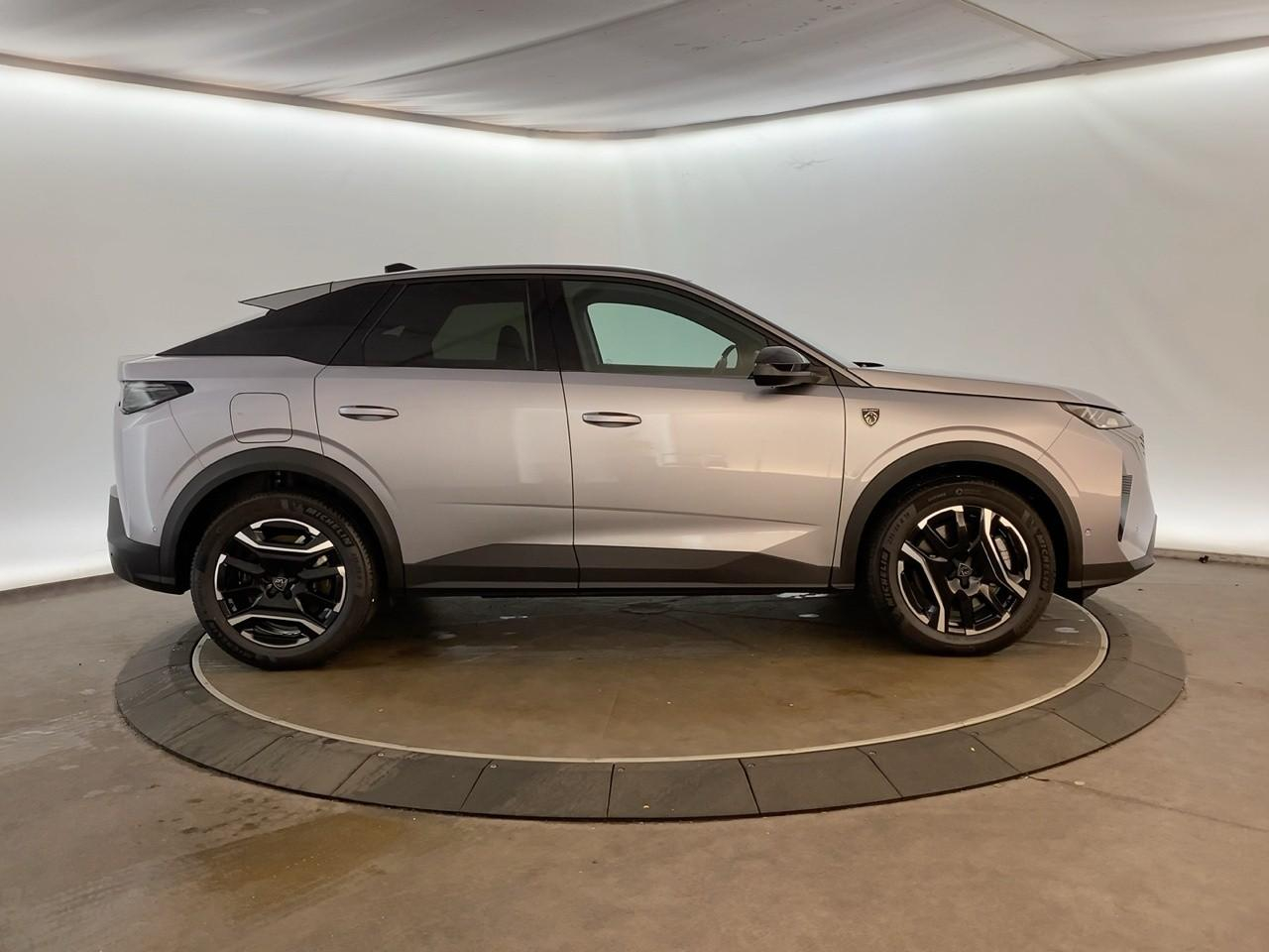 Peugeot 3008 plug-in hybrid 195 e-dcs7 gt — photo 4