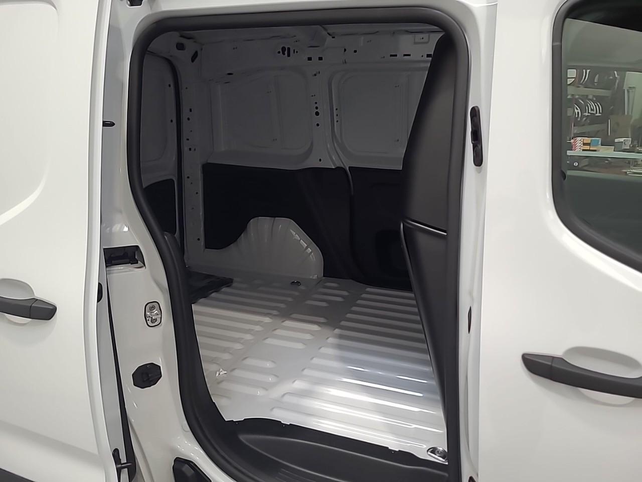 Citroën Berlingo van m diesel 100 ch manuelle — photo 13