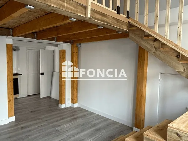 Ste cecile lodi - local commercial ou appartement entierement refait a neuf - atypique