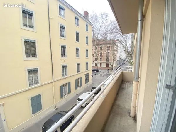 Appartement 2 pièces 65 m²