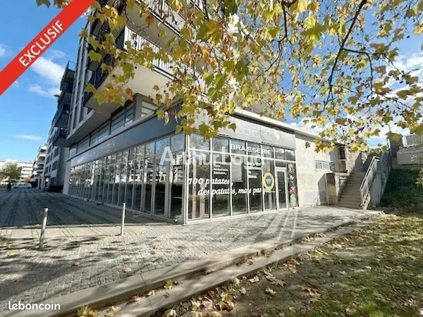 Local commercial 563 m²
