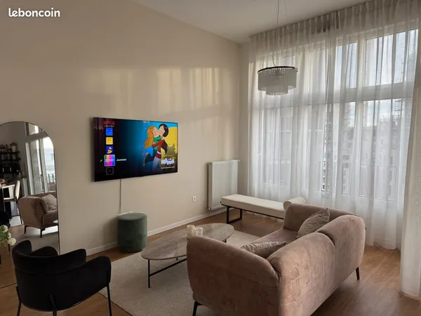 T3 séjour cathédrale - 74 m² avec loggia - 9e étage - Parking