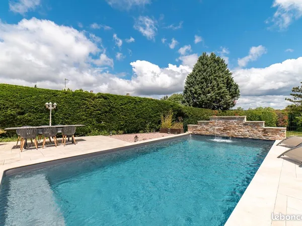 Maison + studio et piscine