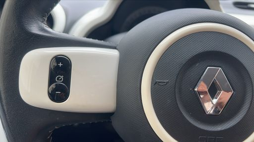 Renault Twingo 0.9 TCe 90 - Limited – 2017 – 75596 km – Essence – Boîte Manuelle — photo 27
