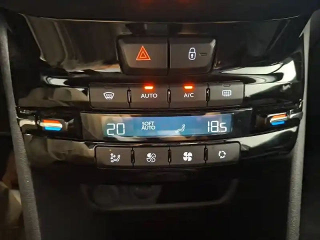 Peugeot 2008 bluehdi 100ch s&amp;s bvm5 — photo 18