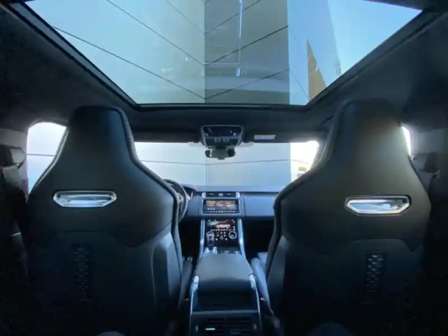 Land Rover Range Rover sport 5.0 v8 s/c 575ch svr mark ix — photo 12