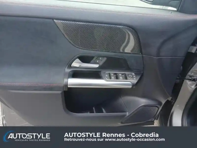 Mercedes Gla 200 163ch amg line 7g-dct — photo 14