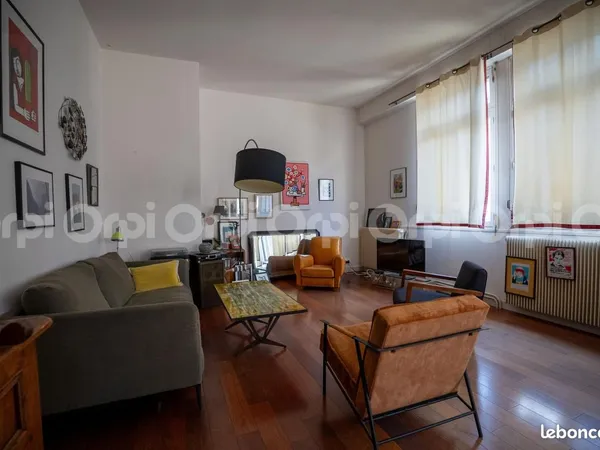 Loft 5 pièces 140 m²