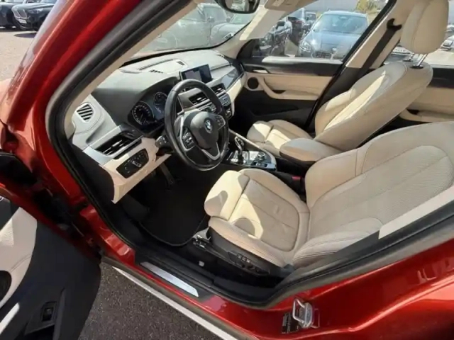Bmw X1 sdrive18ia 140ch xline dkg7 — photo 4
