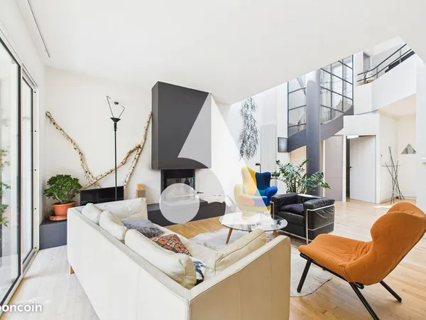 Propriété 7 pièces 174 m²