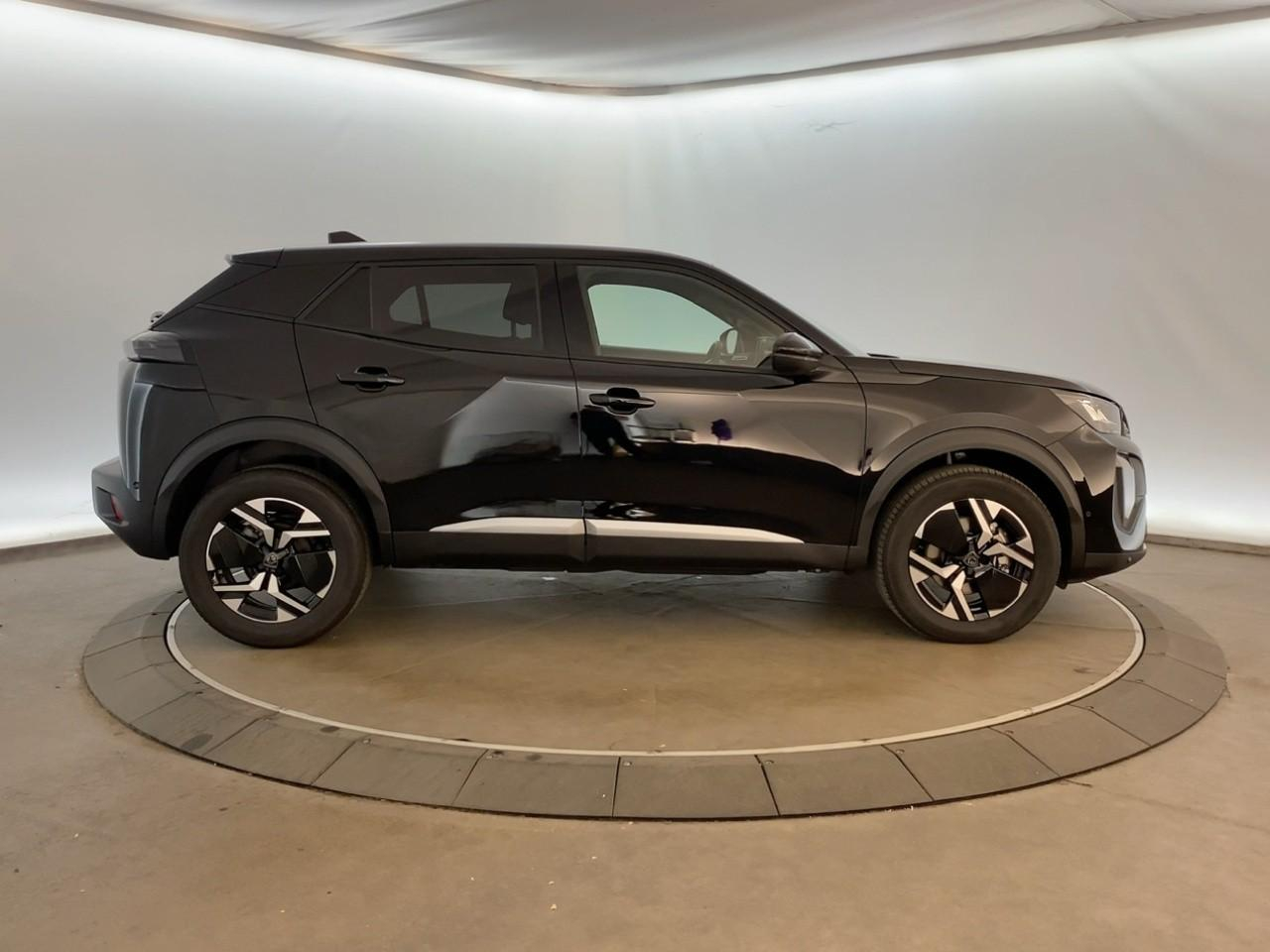 Peugeot 2008 hybrid 145 ch e-dcs6 allure — photo 4