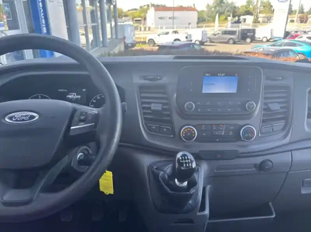 Ford Transit châssis ccb t350 l2 2.0 ecoblue 165ch trend — photo 15
