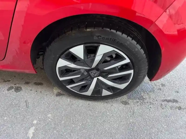 Peugeot 208 puretech 100 s&amp;s bvm6 — photo 13
