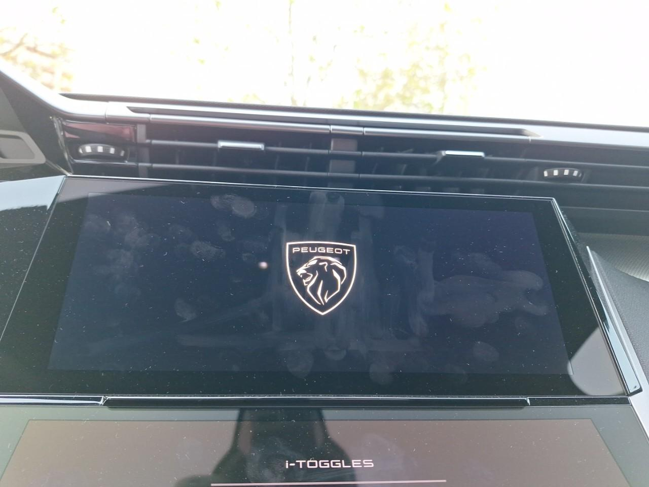 Peugeot 308 sw 1.2 hybrid 145ch gt exclusive e-dcs6 — photo 12